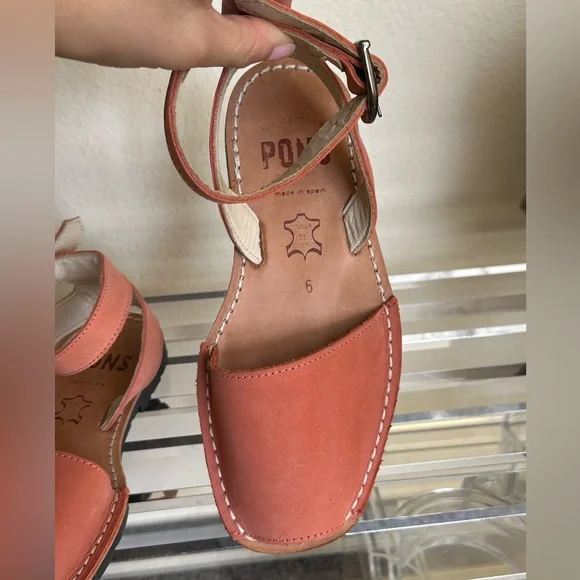 Women’s PONS Avarca Classic Style Sandals Coral - Picture 4 of 7